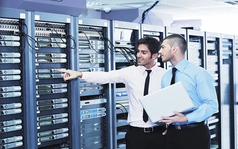 چگونه سرور اختصاصی مناسب کسب‌وکار خود انتخاب کنیم؟